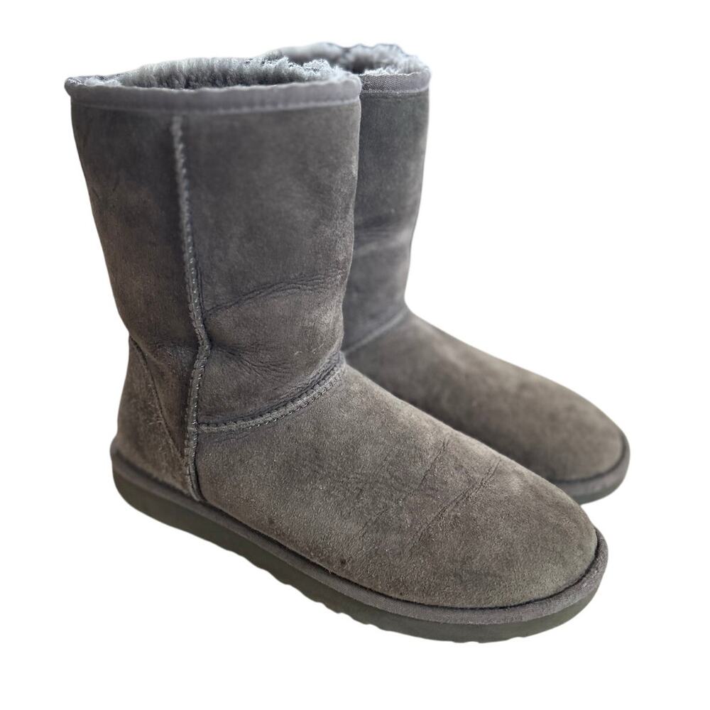 Original UGG Australia Grey Sheepskin Suede Ankle Pull On Boots